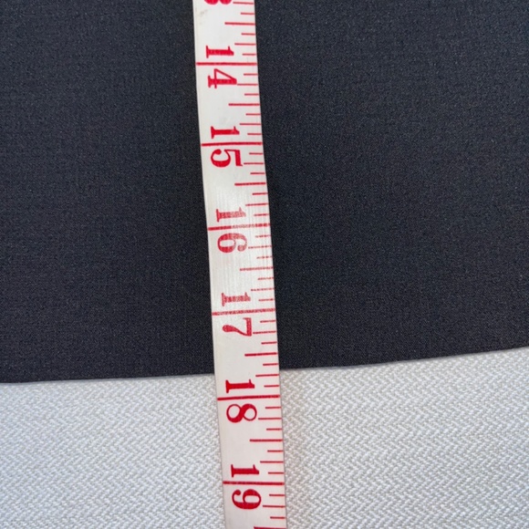 Twik (S) by Simons, A-line short skirt with zipper, front pleat, and pocket - Picture 12 of 12